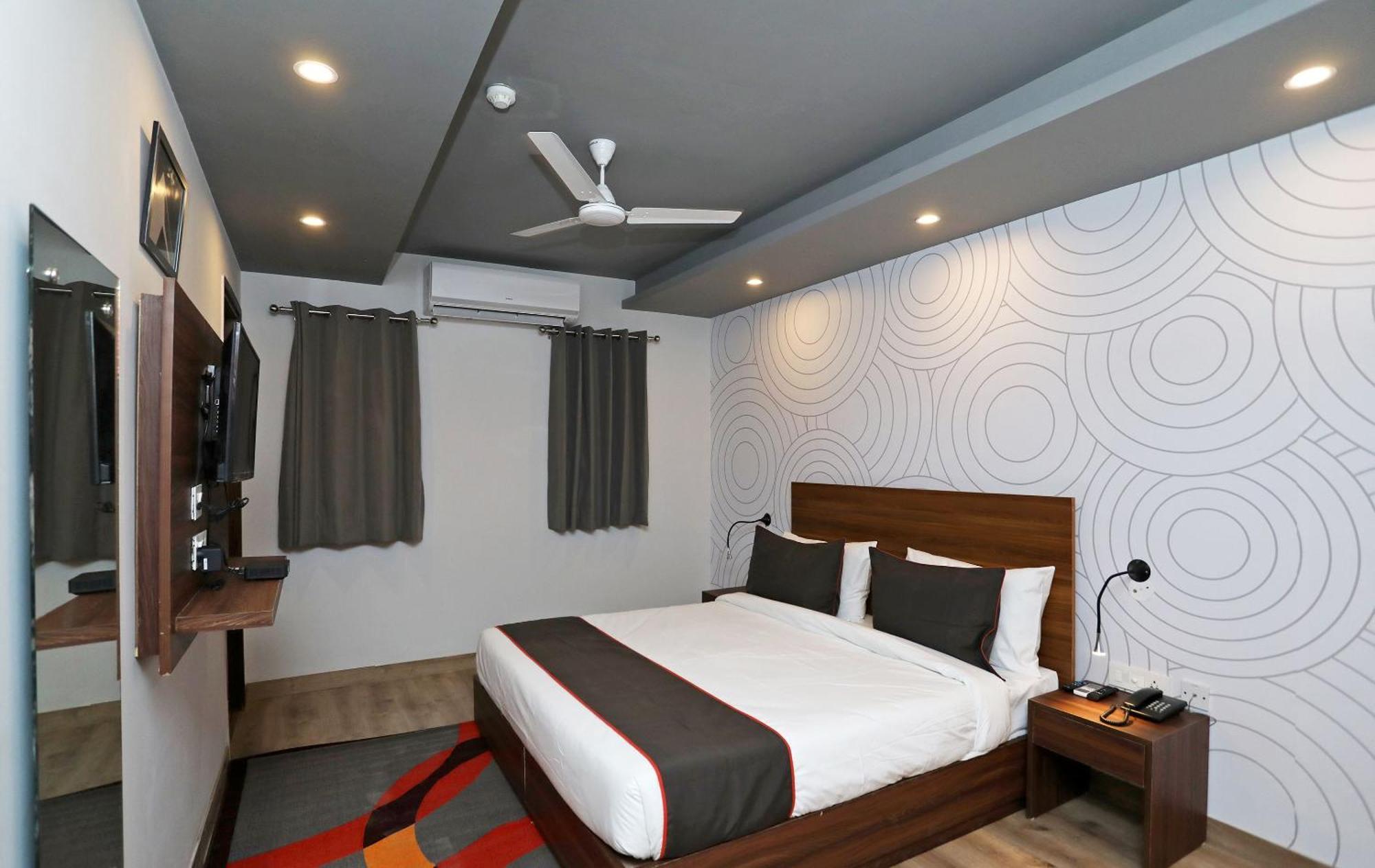 Hotel Collection O Moonlight à Delhi  Extérieur photo