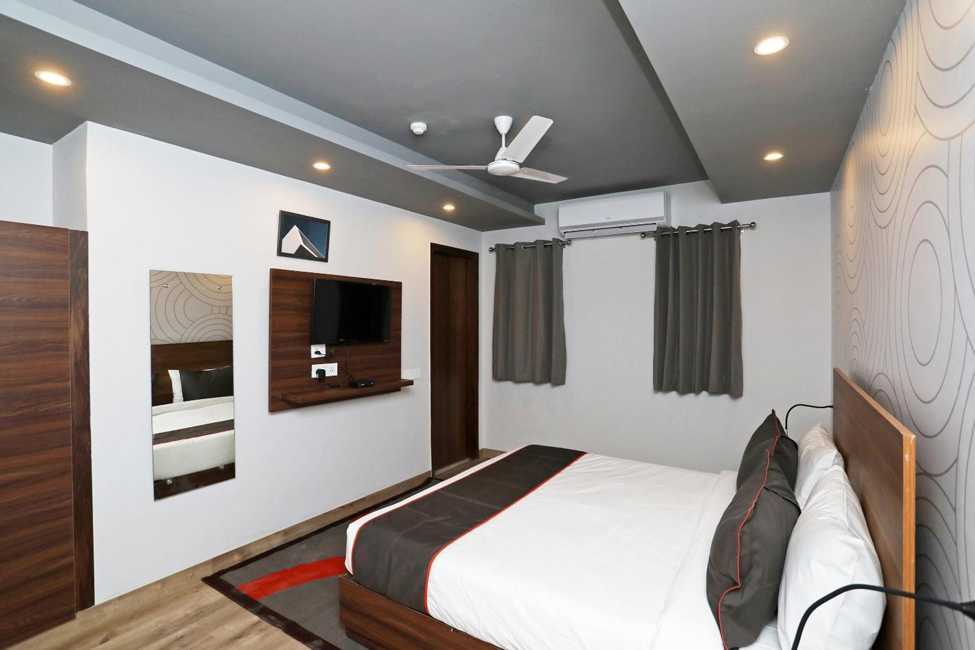 Hotel Collection O Moonlight à Delhi  Extérieur photo