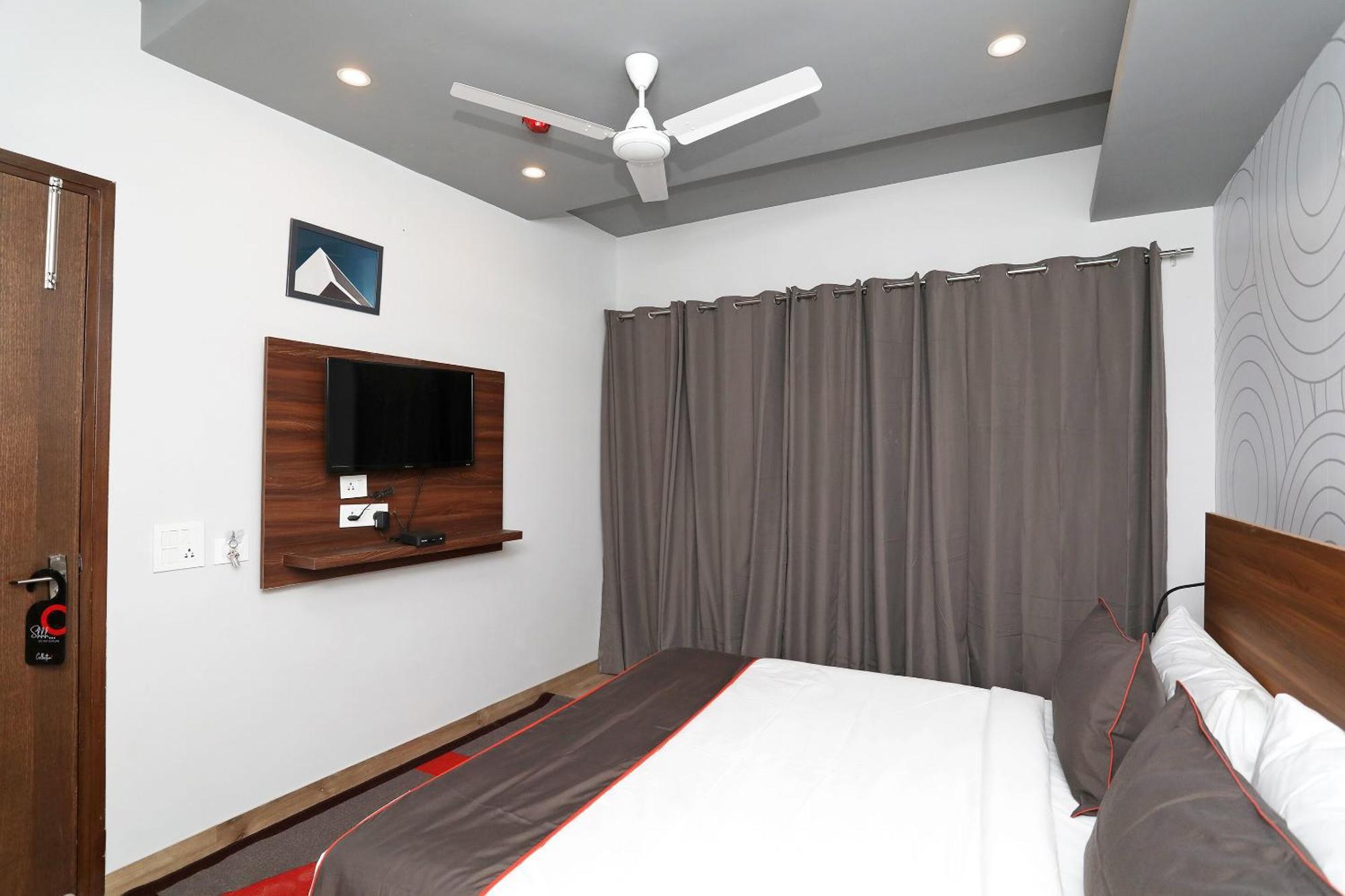 Hotel Collection O Moonlight à Delhi  Extérieur photo