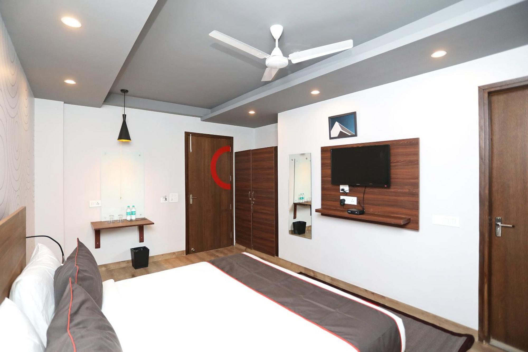 Hotel Collection O Moonlight à Delhi  Extérieur photo